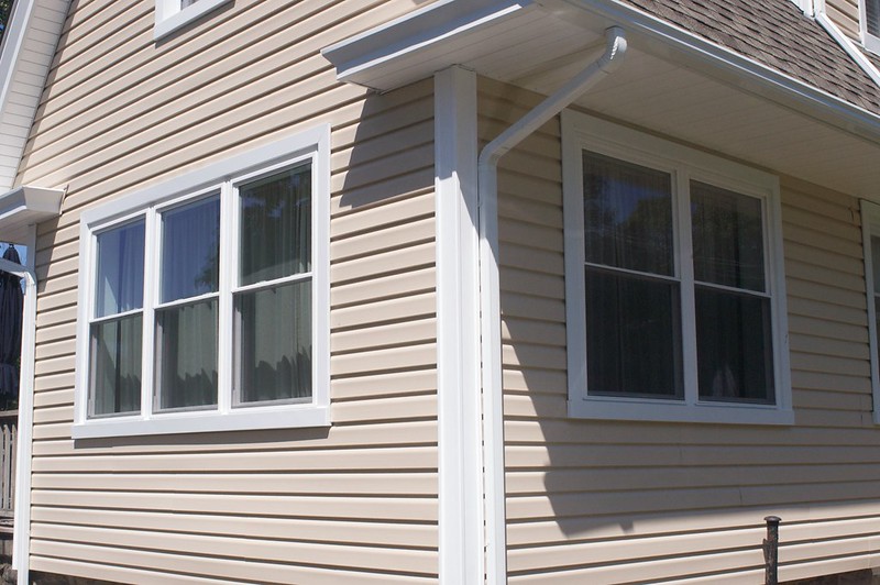 4 Ways to Improve the Exterior of Your Home
